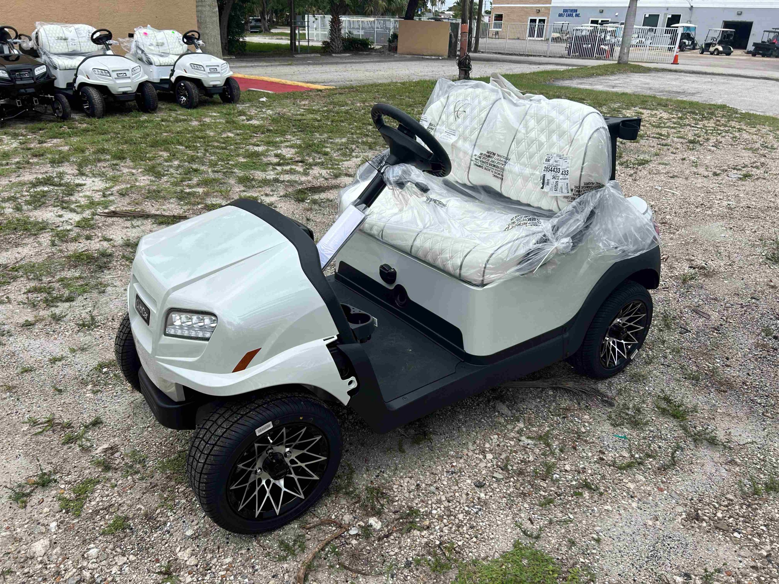 2025 CLUB CAR ONWARD 2 2 NONLIFTED LITHIUM Southern Golf Cars